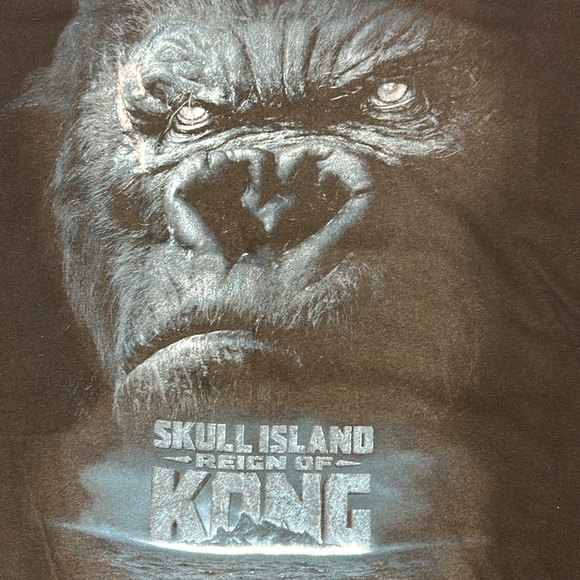 Universal Studios Black Skull Island Reign of Kong King Kong T-Shirt Tee L - Picture 4 of 11